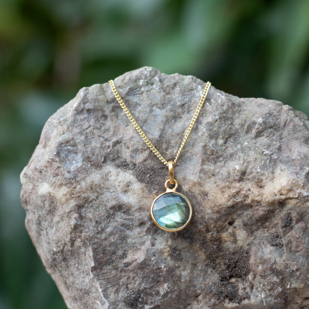 Labradorite Necklace - Gold Plated - Nickel Free - Genuine Gemstone